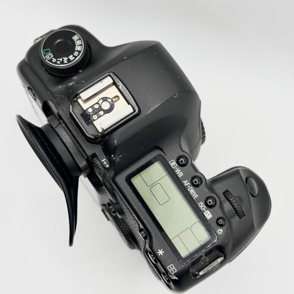 Canon 5D Mark II (Body Only) - Picture 8 of 8